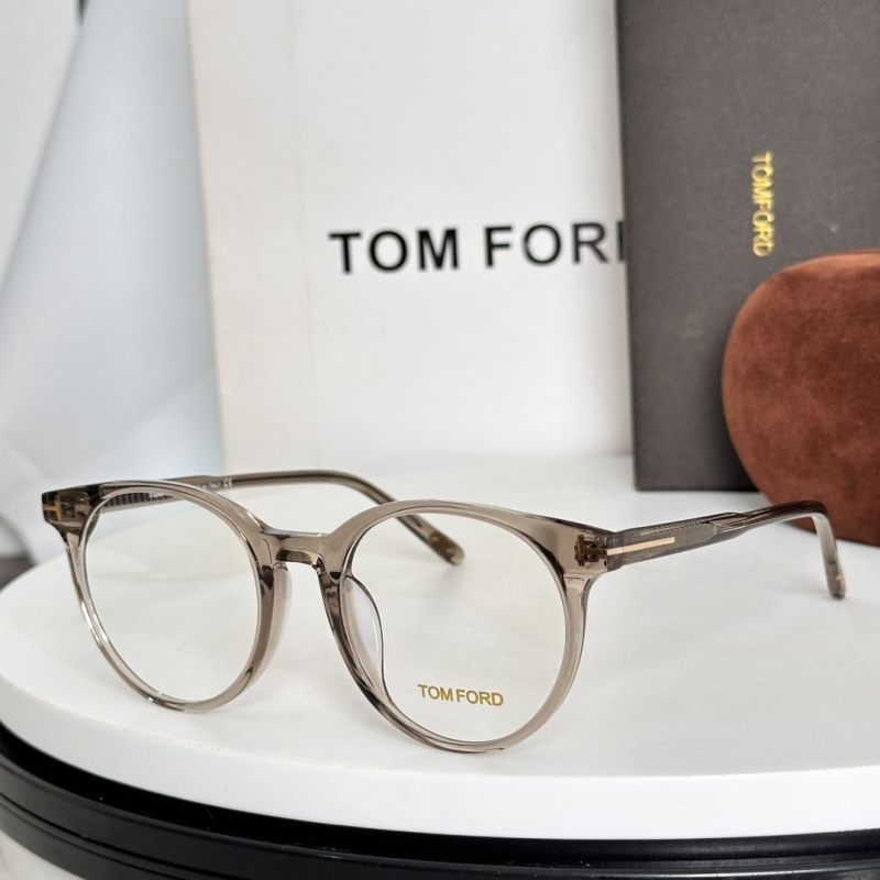 TOM FORD